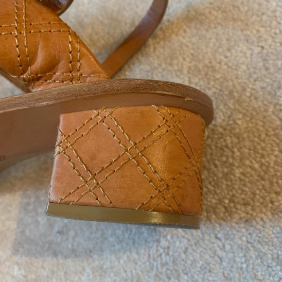 Marc Jacobs Leather Block Heel Embroidered Ankle Strap Sandals 8 - Picture 10 of 12